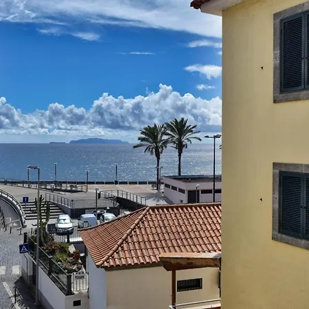 Beach, A In Madeira Машику